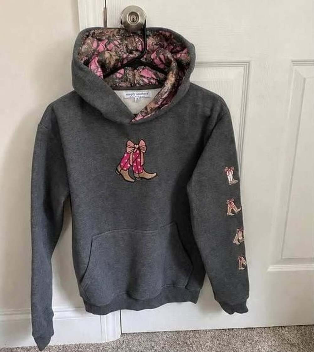 Simply Southern Women’s Hoodie Size S